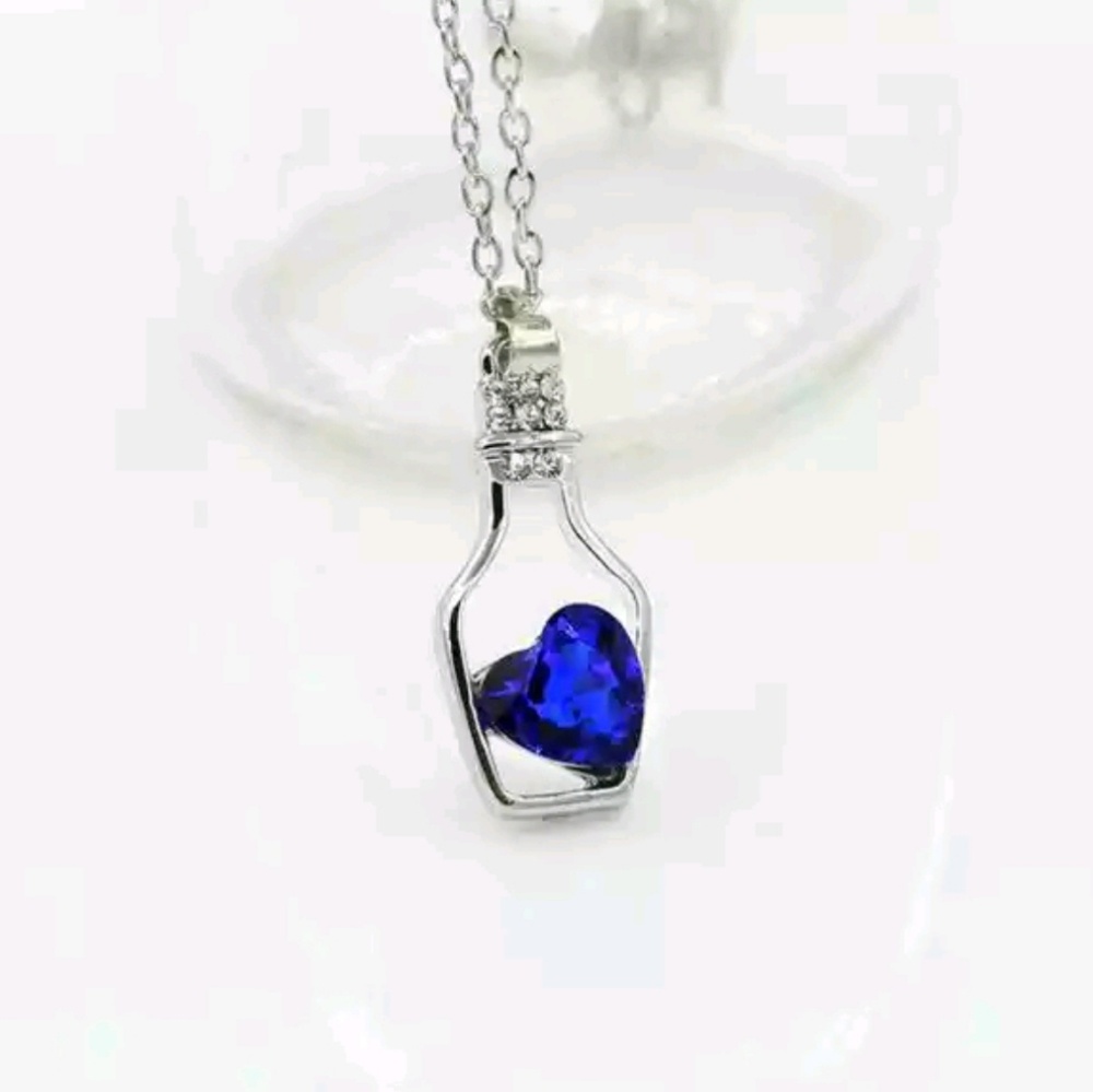 💙Dark blue crystal heart love drift necklace - Picture 3 of 5